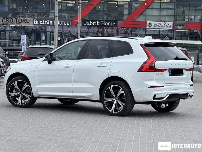 volvo XC 60 2025