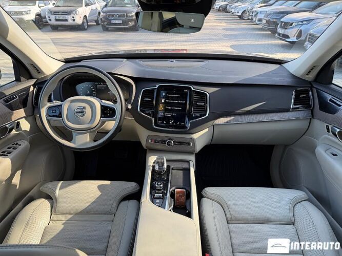 volvo XC 90 2020