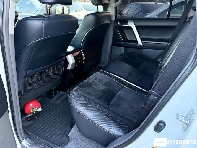 toyota Land Cruiser Prado 2013