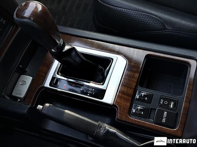 toyota Land Cruiser Prado 2013