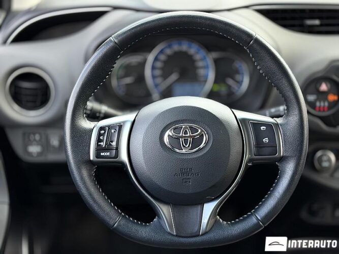 toyota Yaris 2016