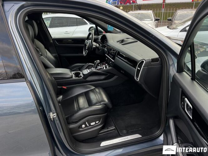 porsche Cayenne 2019
