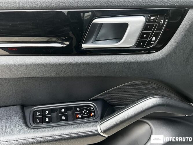 porsche Cayenne 2019