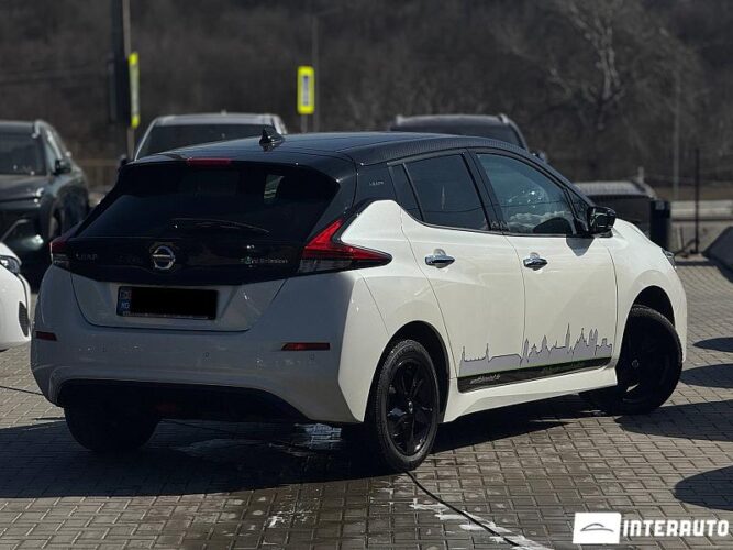nissan Leaf 2021