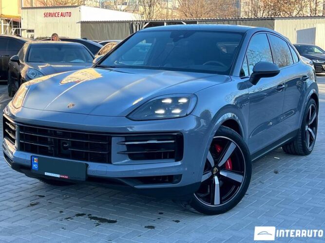 Porsche Cayenne S E-Hybrid Coupe 2024 doar la InterAuto