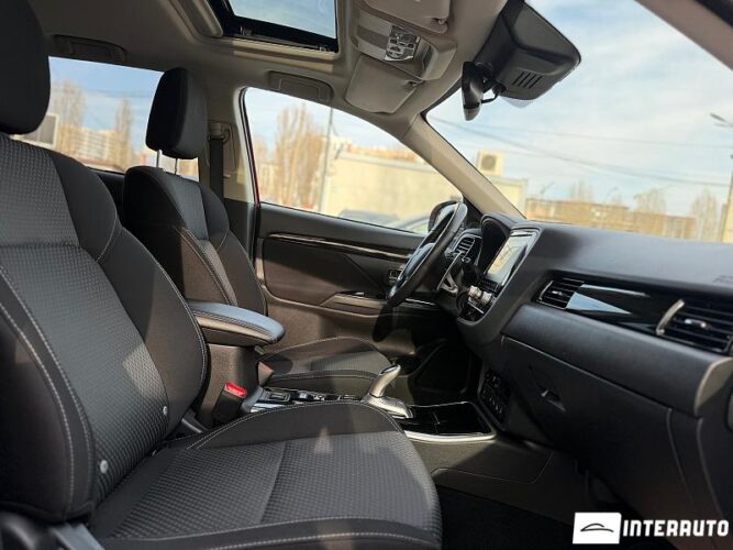 mitsubishi Outlander 2020