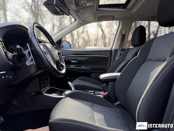 mitsubishi Outlander 2020