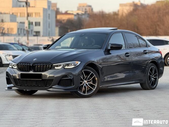 BMW 330 2019 doar la InterAuto