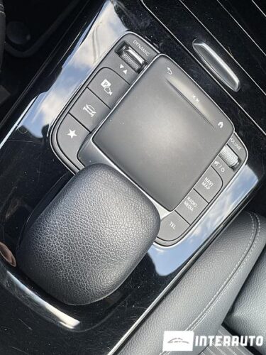 mercedes CLA 200 2021