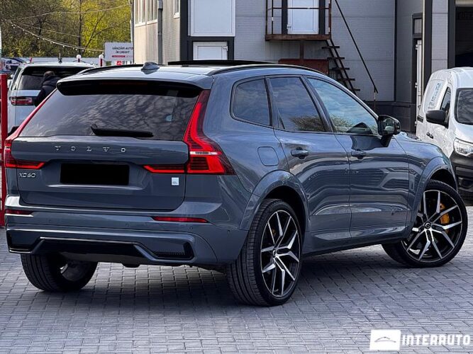 volvo XC 60 2022