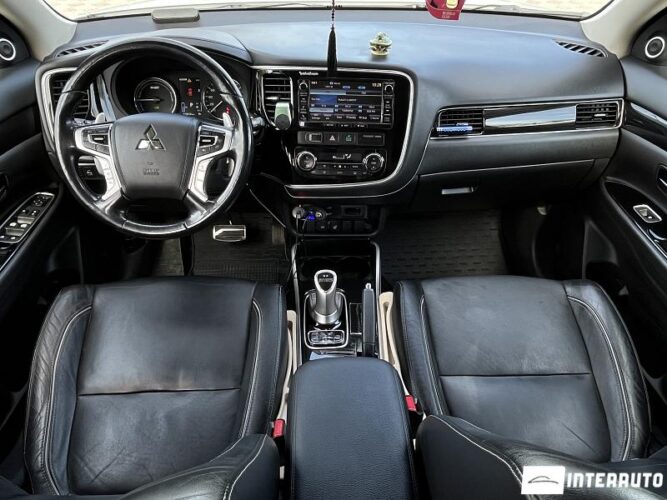 mitsubishi Outlander 2016