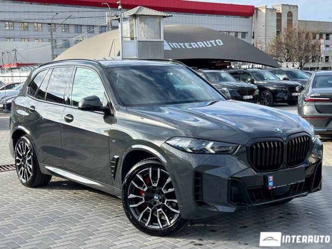 BMW X5 4.0D 2023 doar la InterAuto