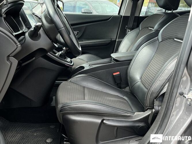 renault Grand Scenic 2017