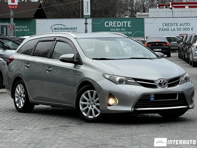 toyota Auris 2014