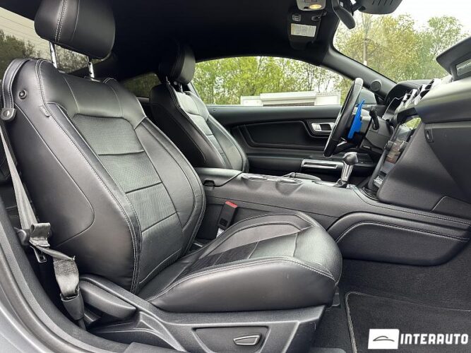 Ford Mustang 38 ford Mustang 2021