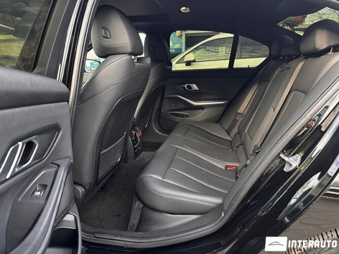 bmw 330 2019