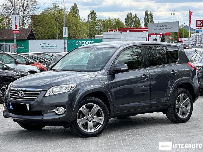 Toyota Rav-4 2010 doar la InterAuto
