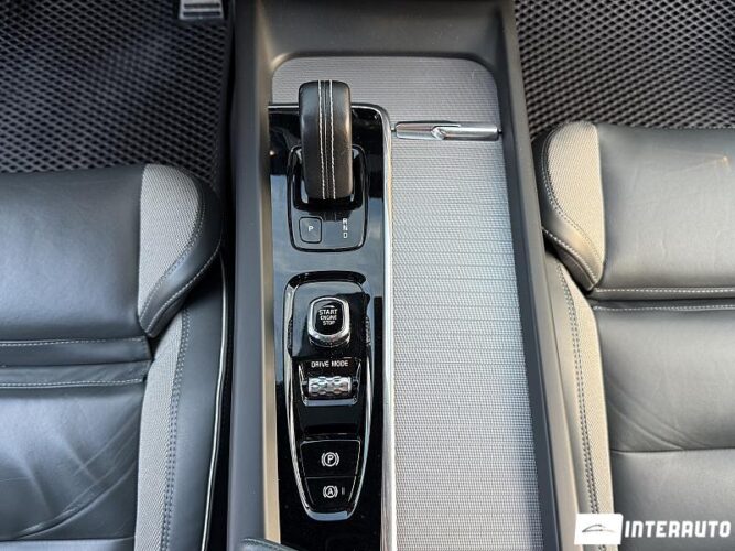 volvo XC 60 2019