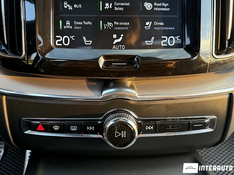 volvo XC 60 2019