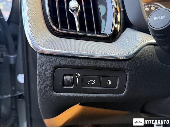 volvo XC 60 2019