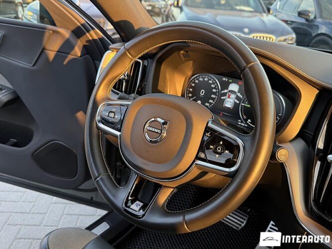 volvo XC 60 2019