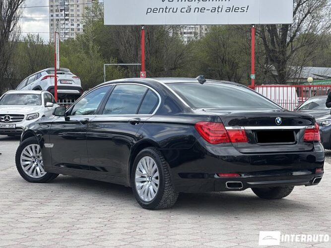 bmw 740 2010