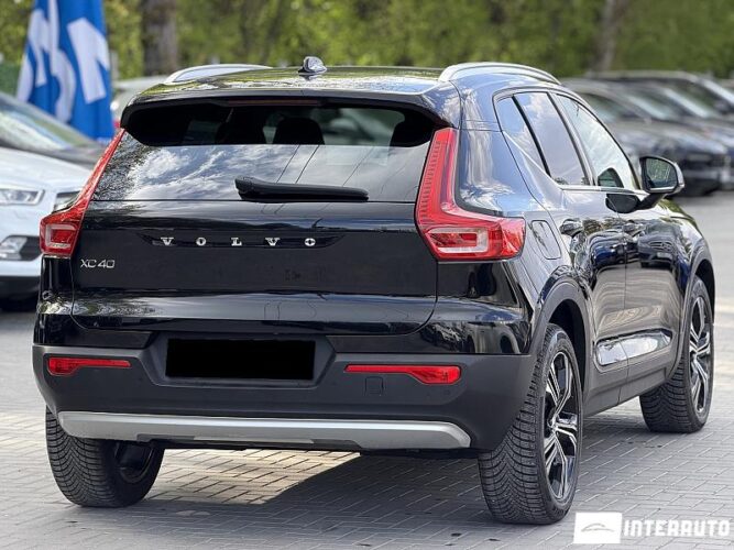 volvo XC 40 2021