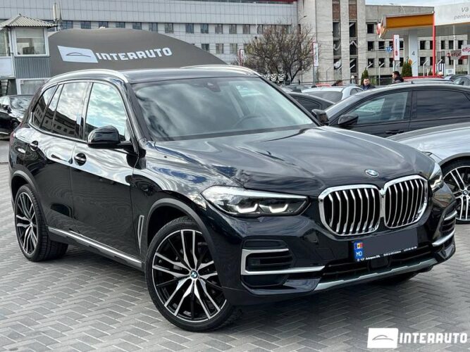 BMW X5 4.0D 2025 doar la InterAuto