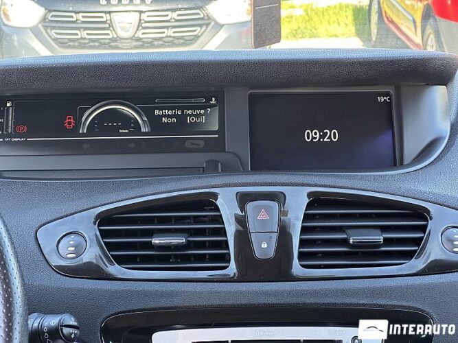 renault Grand Scenic 2015