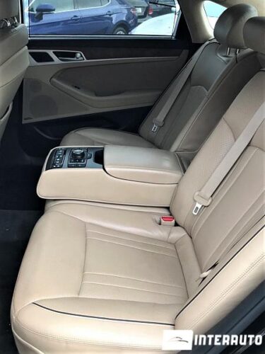 hyundai Genesis 2015