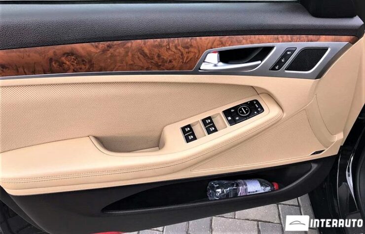 hyundai Genesis 2015