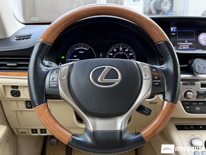 lexus ES 300h 2013