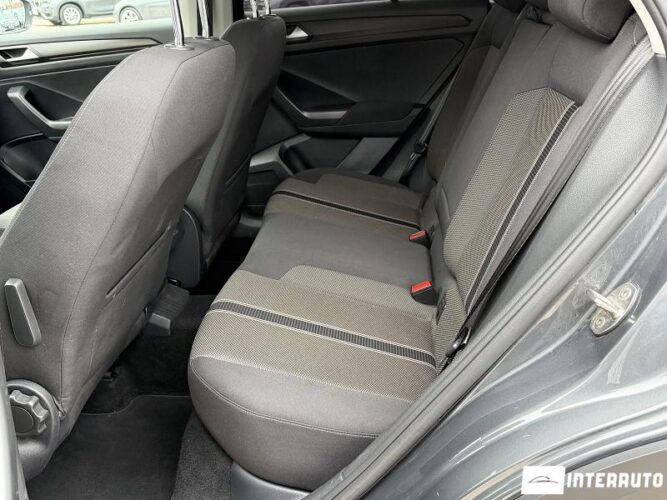 volkswagen T-Roc 2019