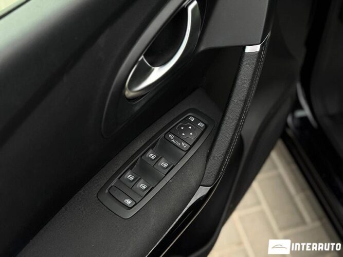 Renault Kadjar 48 renault Kadjar 2020