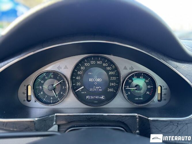 Mercedes CLS 350 41 mercedes CLS 350 2005