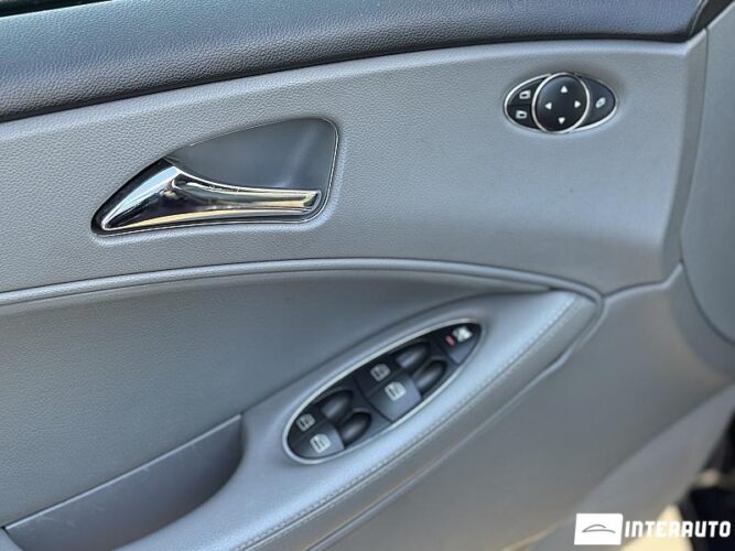 Mercedes CLS 350 36 mercedes CLS 350 2005