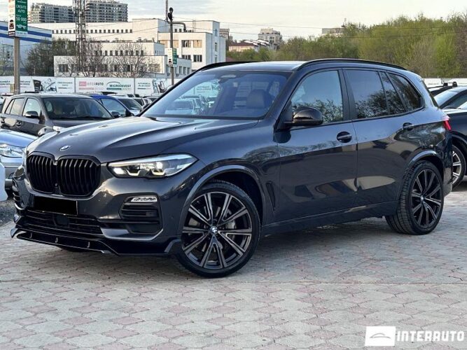 BMW X5 4.5e 2021 doar la InterAuto