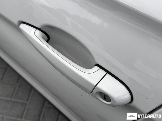 BMW 330 52 bmw 330 2017