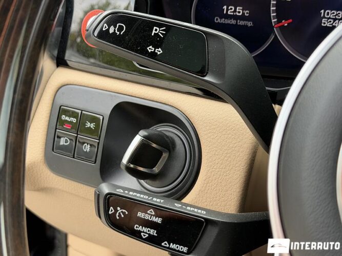 porsche Cayenne 2019