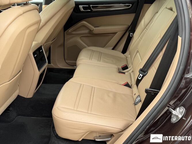 porsche Cayenne 2019