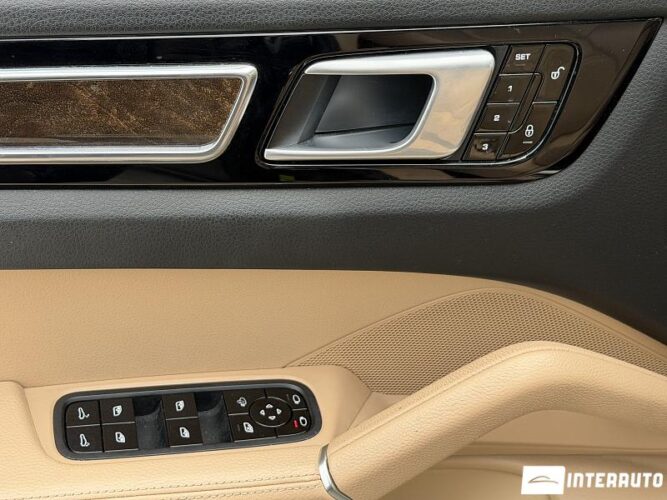 porsche Cayenne 2019