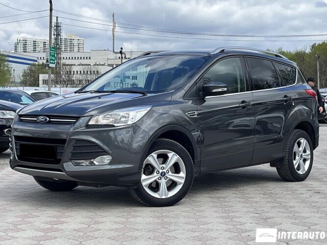 Ford Kuga 2016 doar la InterAuto