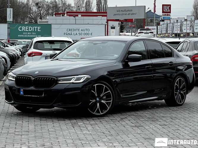 BMW 545e 2022 doar la InterAuto