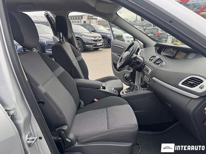 renault Grand Scenic 2015