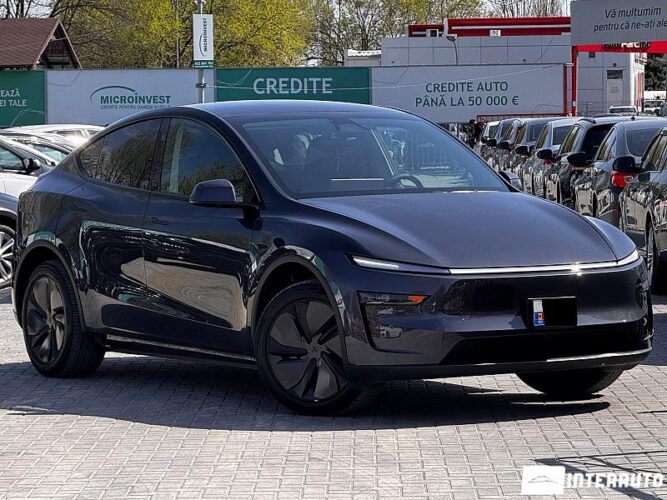 tesla Model Y 2025