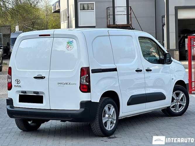 toyota Proace 2021