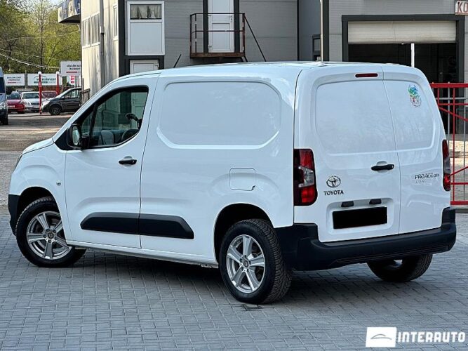 toyota Proace 2021