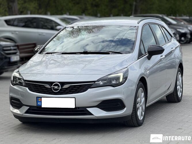 Opel Astra 2021 doar la InterAuto