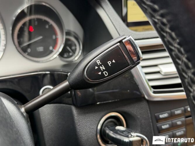 Mercedes E 350 43 mercedes E 350 2010