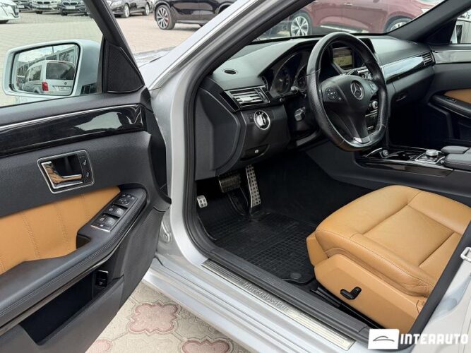 Mercedes E 350 36 mercedes E 350 2010